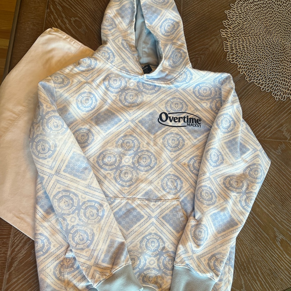 Overtime Blue and Cream Geometric Sweatshirt